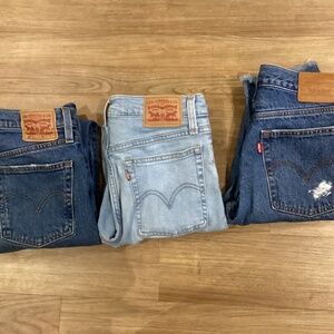 Levi Women’s 27 inch button fly Jeans - Lot of 3 in Excellent Used Condition
